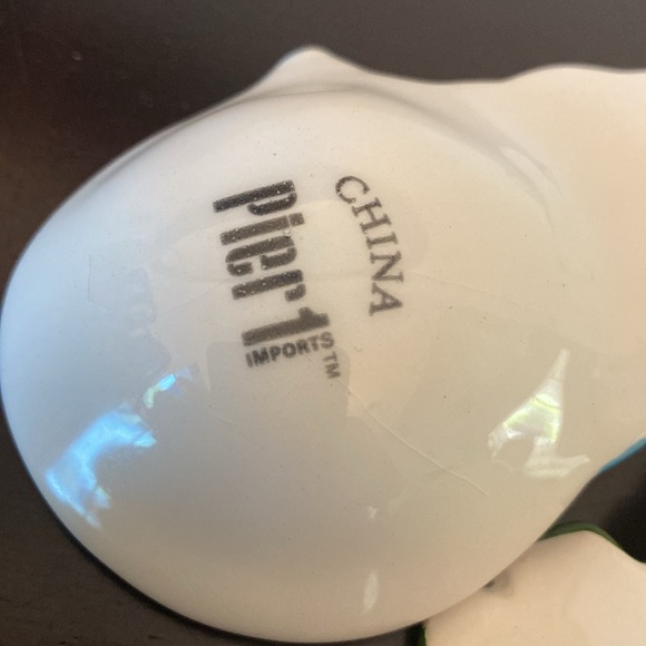 Pier 1, Discontinued Set of Ceramic Hand Painted Snowman Measuring Spoons - Picture 7 of 9